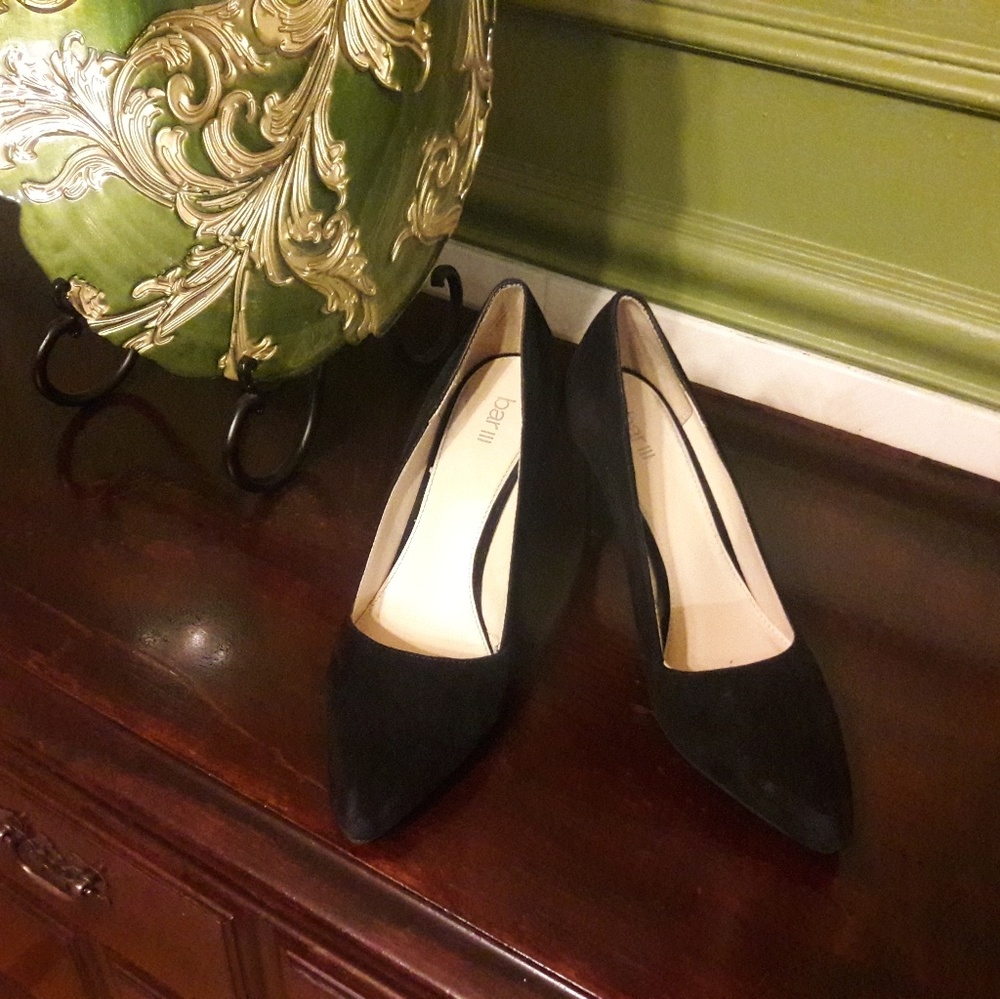 Shoes - Picture 4 of 4